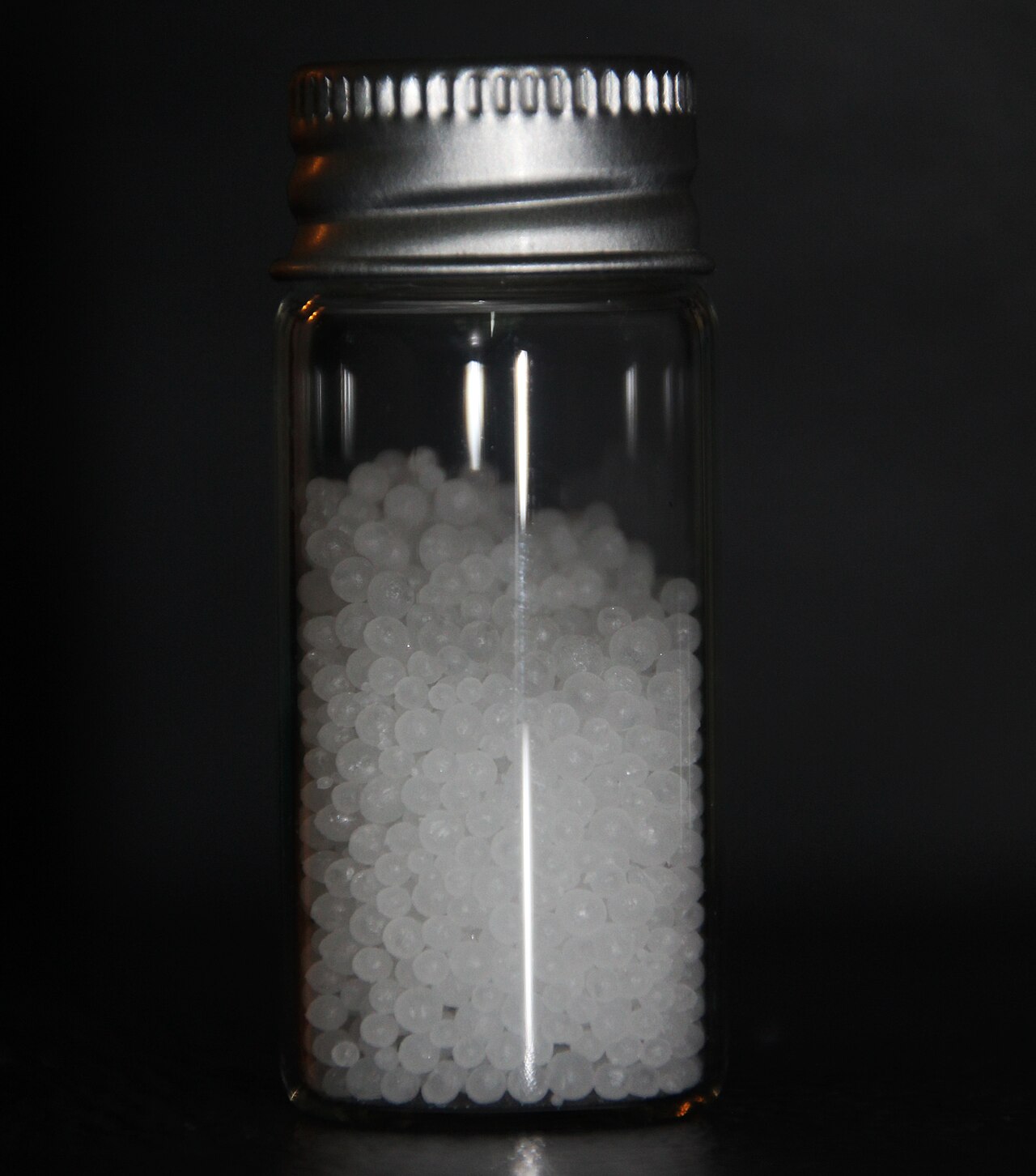Urea granules